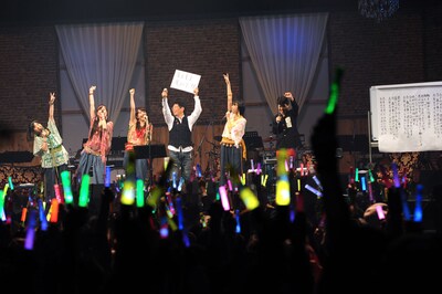 「目標は声に出したり書いたりしたほうがいい」という南こうせつ（写真）のアドバイスを受け、リーダー百田は「紅白行くぞ!!」と宣言。こうせつと観客を交えた“出欠確認”で士気を高めた。