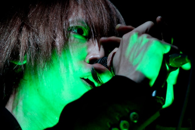 小林祐介（THE NOVEMBERS）（photo by OZK）