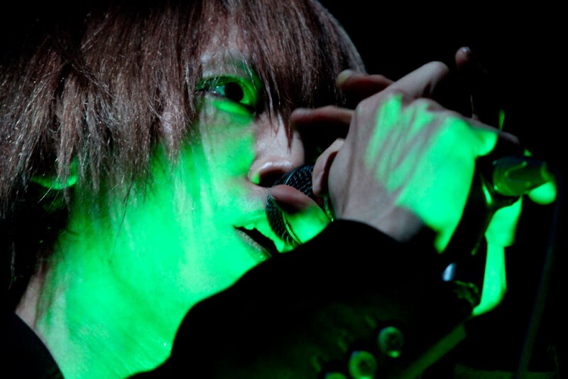 小林祐介（THE NOVEMBERS）（photo by OZK）