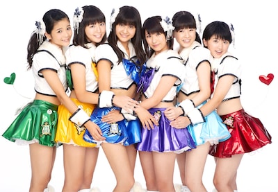 スマイレージ（和田彩花は左から3番目）