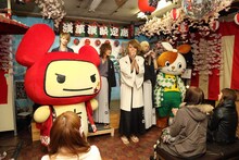 左から台東くん、ダウトの面々、新にゃか。