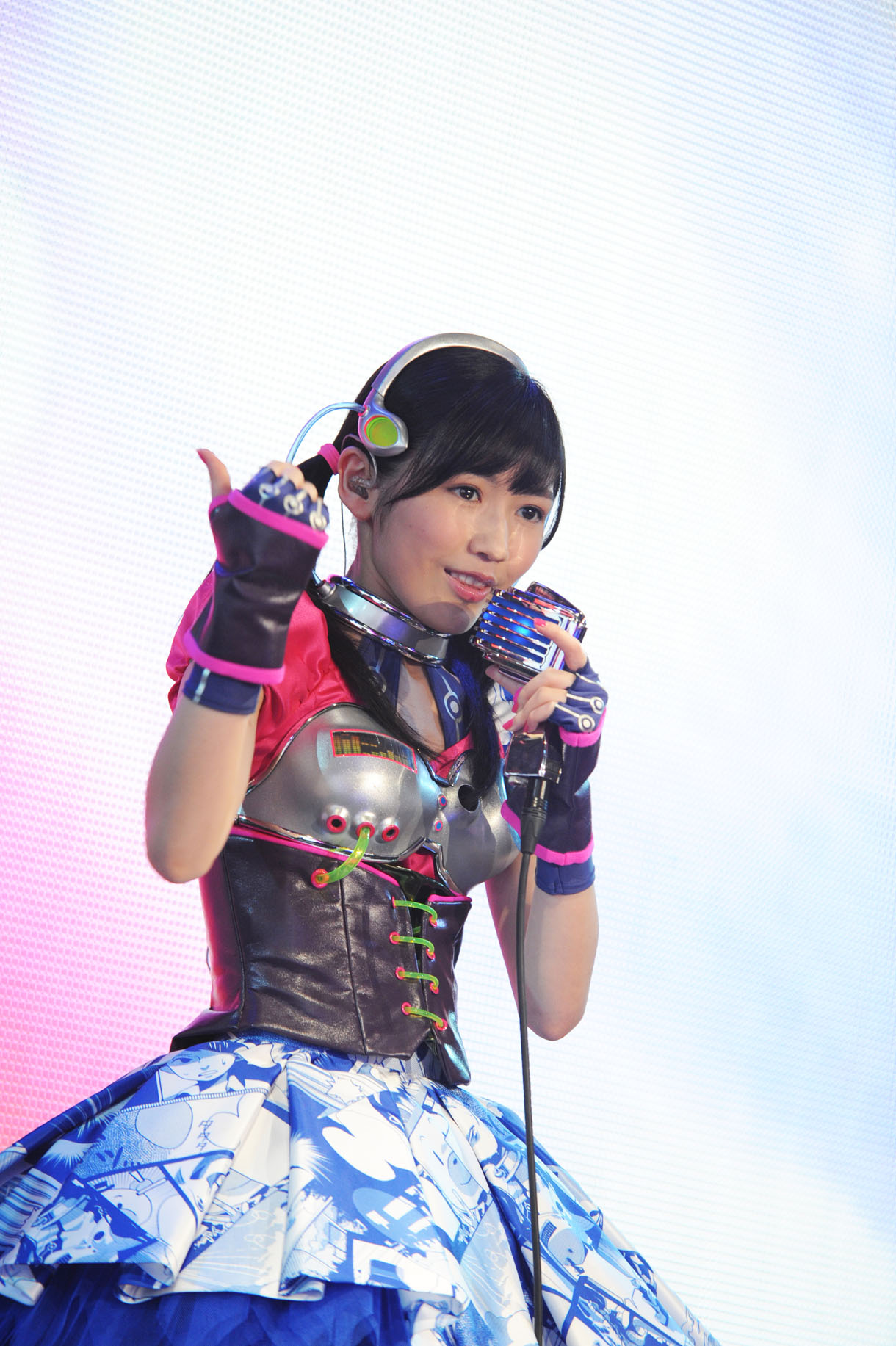 渡辺麻友
