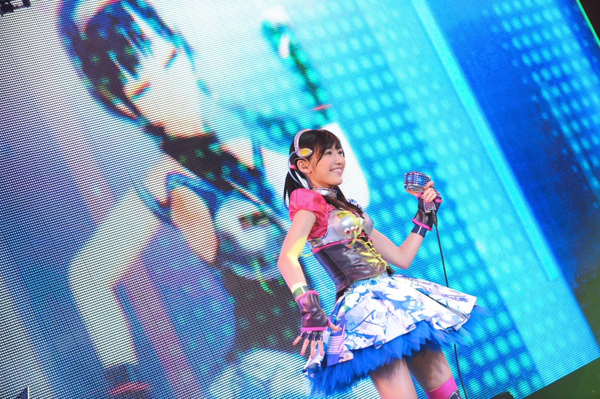 渡辺麻友