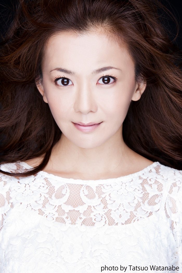 今週の人気の画像9位は「華原朋美が芸能界復帰『FNS歌謡祭』で名曲披露」より、華原朋美の最新ビジュアル。