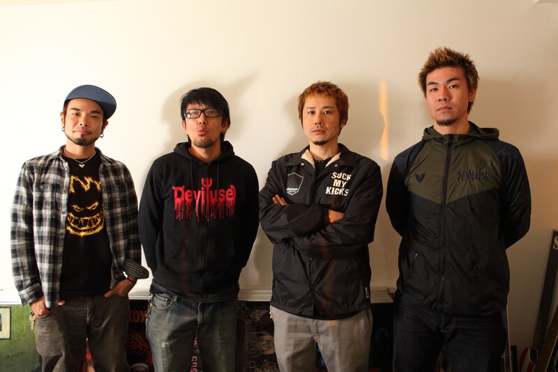 Ken Band。左からHidenori Minami（G）、Jun Gray（B）、横山健（Vo, G）、松浦英治（Dr）。