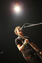 Jose（Vo, G）（撮影：Masanori ［LIVEPHOTOBANK］）