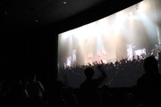 都内の劇場で行われたライブビューイングの様子。