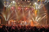 「在日ファンク『連絡』発売記念ツアー」の模様。 (C)高田梓