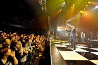 「在日ファンク『連絡』発売記念ツアー」の模様。 (C)高田梓