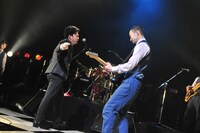 「在日ファンク『連絡』発売記念ツアー」の模様。 (C)高田梓