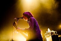 尾崎世界観（Vo, G）