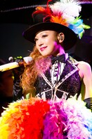 さいたまスーパーアリーナ公演での西野カナ。