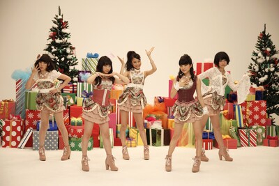 9nine「White Wishes」ビデオクリップのワンシーン。