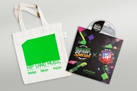 タワーレコード渋谷店で対象商品を購入するともらえるオリジナルミニトートバッグとミックスCD。