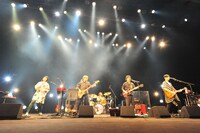 「くるりワンマンライブツアー2012～国民の性欲が第一～」渋谷公会堂公演の模様。