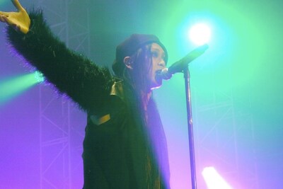 「MUCC Tour 2012 "Shangri-La"」Zepp Namba公演での逹瑯（Vo）。