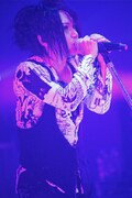 東京・東京国際フォーラム ホールA行われた「NIGHTMARE TOUR 2012 FINAL『Deus ex machina』」のワンシーン。