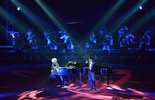 「access Special Live Event 20th Anniversary Party」第1部の模様。