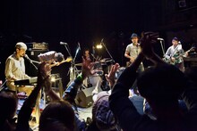 LOVE ME TENDER（撮影：YÜSUKE YAMATANI）