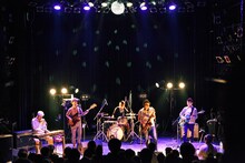 LOVE ME TENDER（撮影：YÜSUKE YAMATANI）