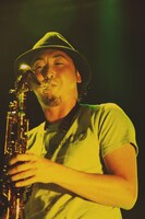 LOVE ME TENDER（撮影：YÜSUKE YAMATANI）