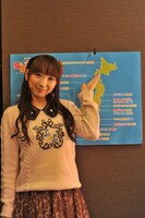 ダーツの前で記念写真。