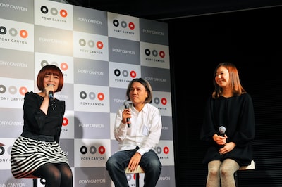 写真左から南波志帆、矢野博康、吉田ユニ。