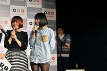 闇に包まれ心を閉ざすヒャダイン（写真奥）。