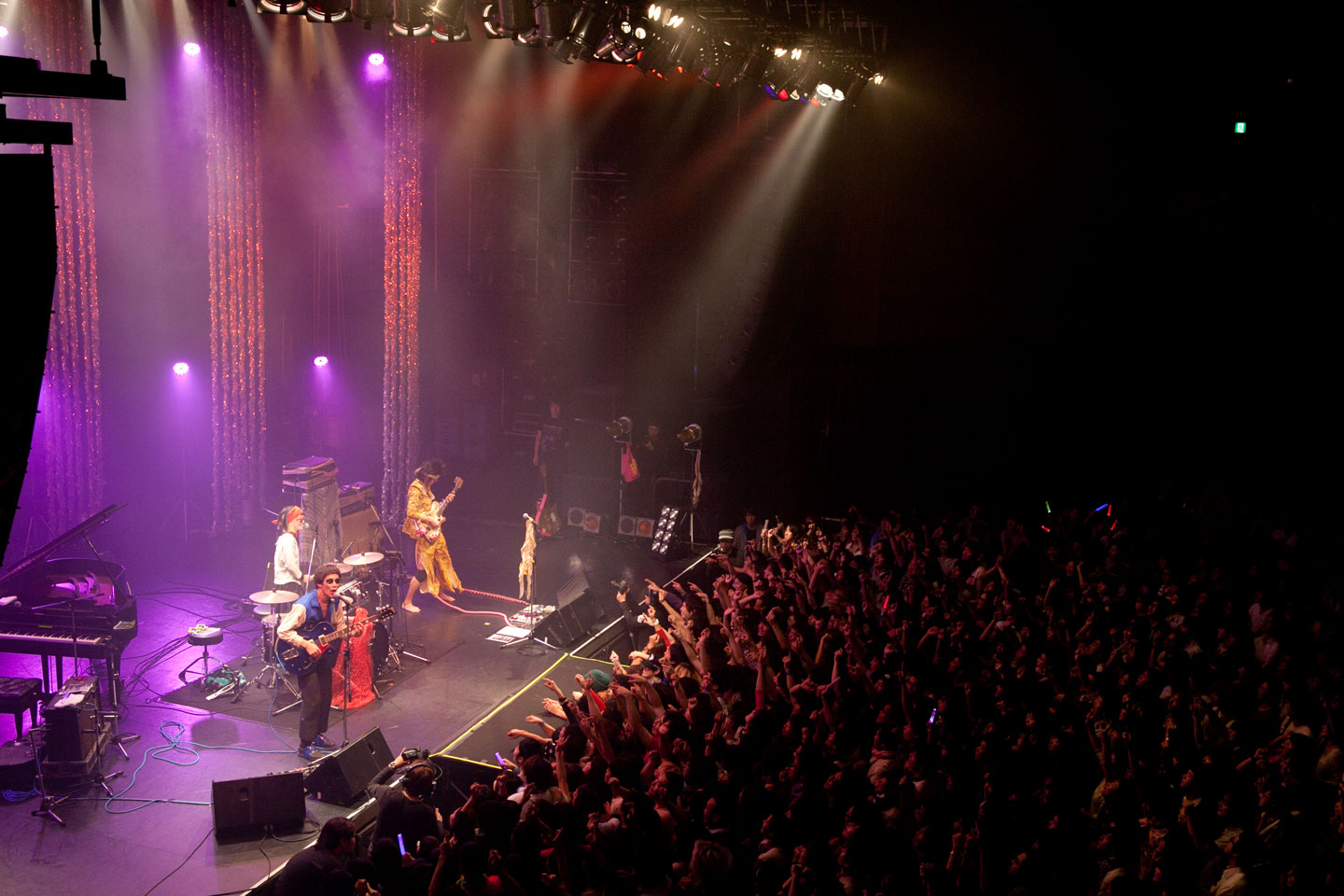 「N'夙川BOYS TOUR 2012“24HOUR DREAMERS ONLY！～でっかい でっかい 夢を見よう～”」東京公演の様子。（撮影：阿久津正義）