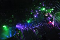 12月6日に行われた渋谷CLUB QUATTRO公演の模様。