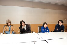 インタビューに答えるLAMAの4人。