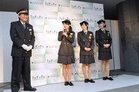 イベント冒頭でトークを行う乃木坂46メンバー。