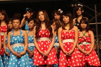 東京・中野サンプラザホール公演直前の会見の模様。