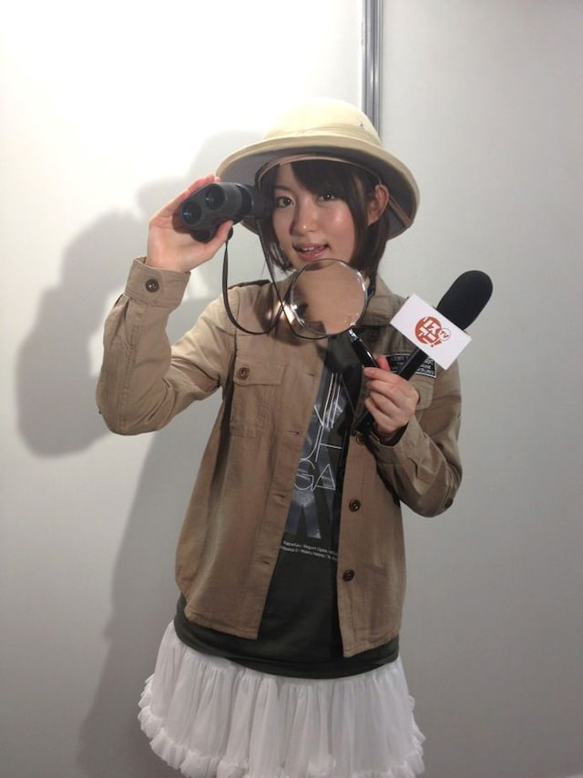 探検隊に扮した小松未可子。