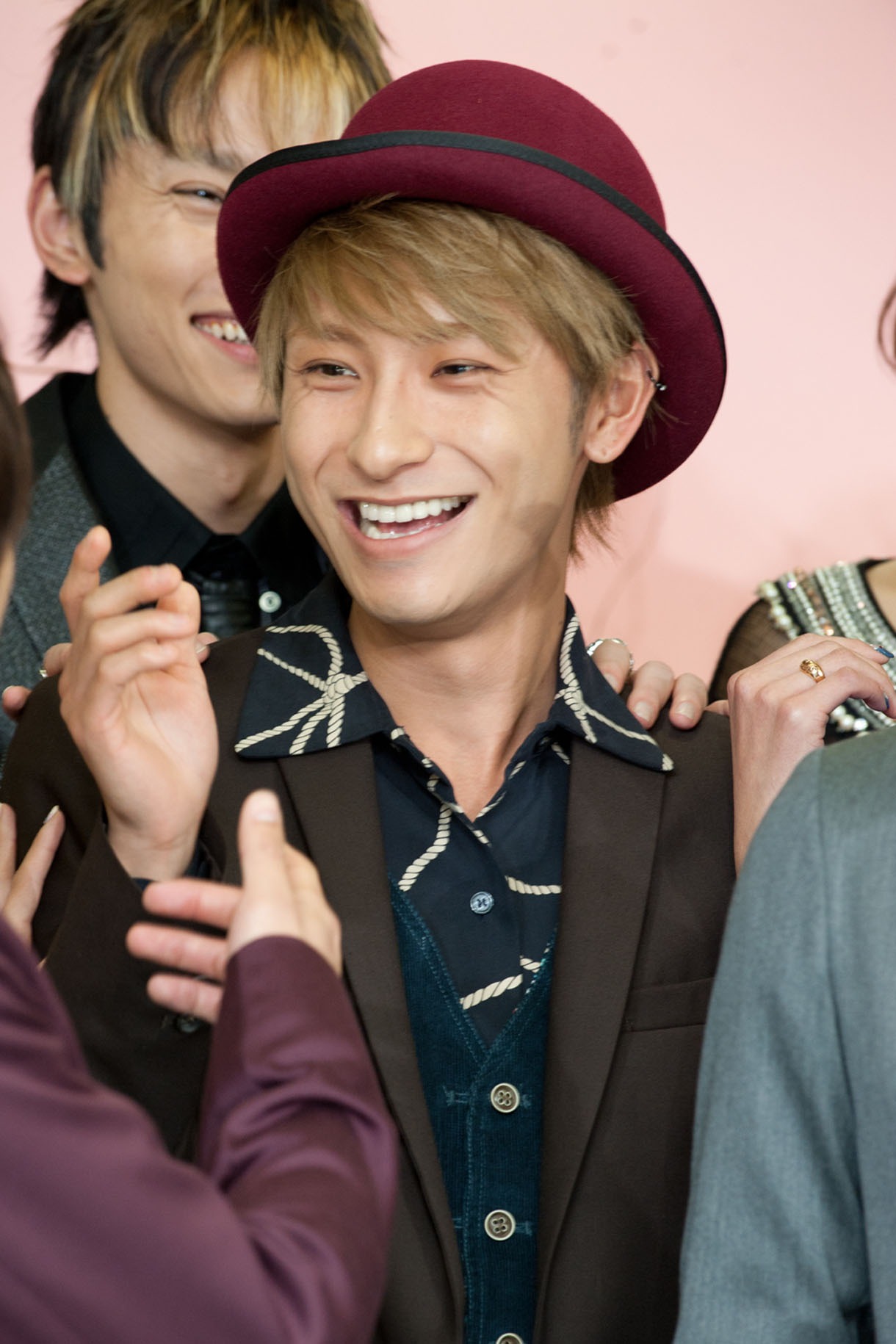 與真司郎（AAA）