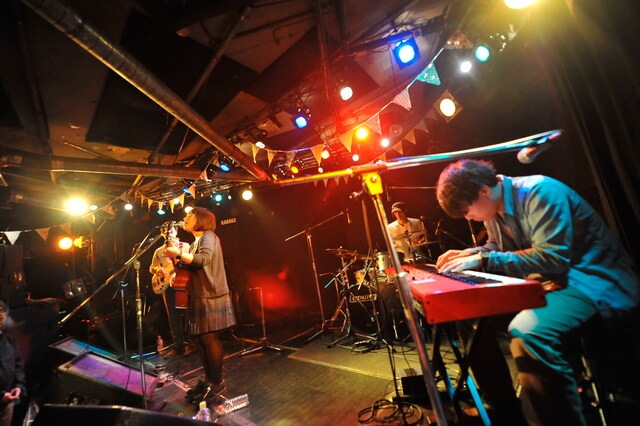 12月14日のライブの模様（撮影：高田梓）。