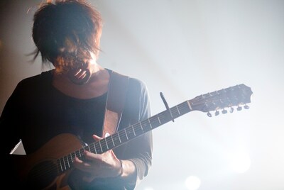 TK from 凛として時雨（撮影：川崎龍弥）