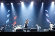 12月18日の武道館ライブの模様（撮影：Tsukasa Miyoshi）。