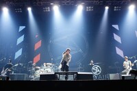 12月18日の武道館ライブの模様（撮影：Tsukasa Miyoshi）。