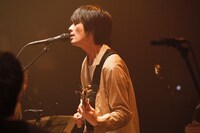 トクマルシューゴ （撮影：大塚日出樹）