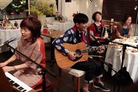 「さくら（独唱）」をセッションする様子。