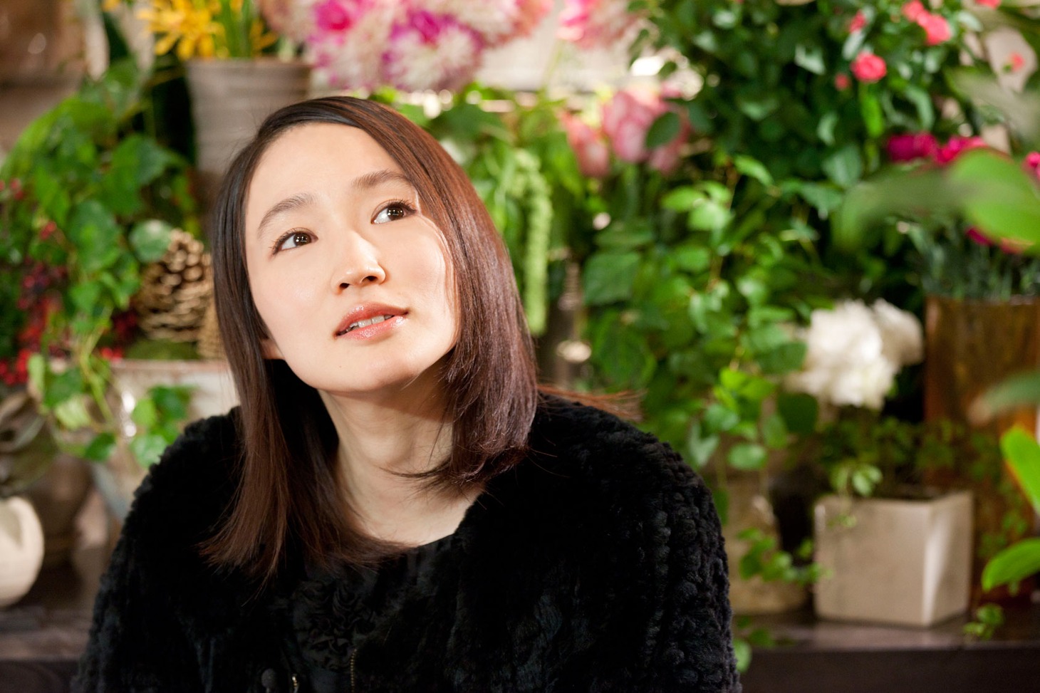 インタビューに答える安藤裕子。