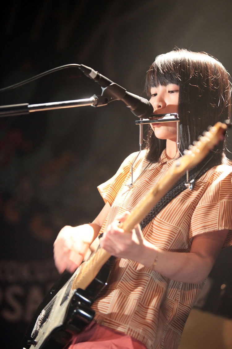 ☆チャットモンチーCDセット+橋本絵莉子のLIVEピック☆ 橋本絵莉子『日記を燃やして』発売！ - 三匹の羊/チャットモンチー