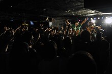 写真は0.8秒と衝撃。の主催イベント「ぎゃんぎゃんする日。」2日目の模様。（photo by 市村岬）