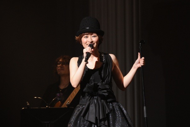 島袋寛子
