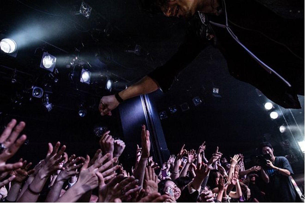 12月6日に行われた渋谷CLUB QUATTRO公演の模様。