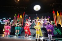 「ももいろクリスマス2012～さいたまスーパーアリーナ大会～」の様子（Photo by Hajime Kamiiisaka）。