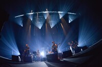 12月21日の神奈川県民ホール公演の模様。