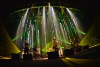 12月21日の神奈川県民ホール公演の模様。