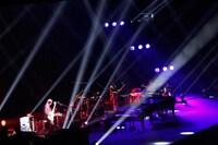 「MY KEYS 2012 ～HOME AGAIN～ in 日本武道館」の様子。